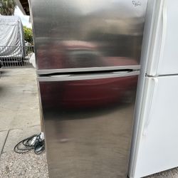 Whirlpool Refrigerator 