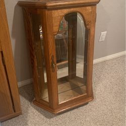 Curio Cabinet Best Offer