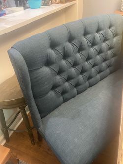 Button Tufted bench