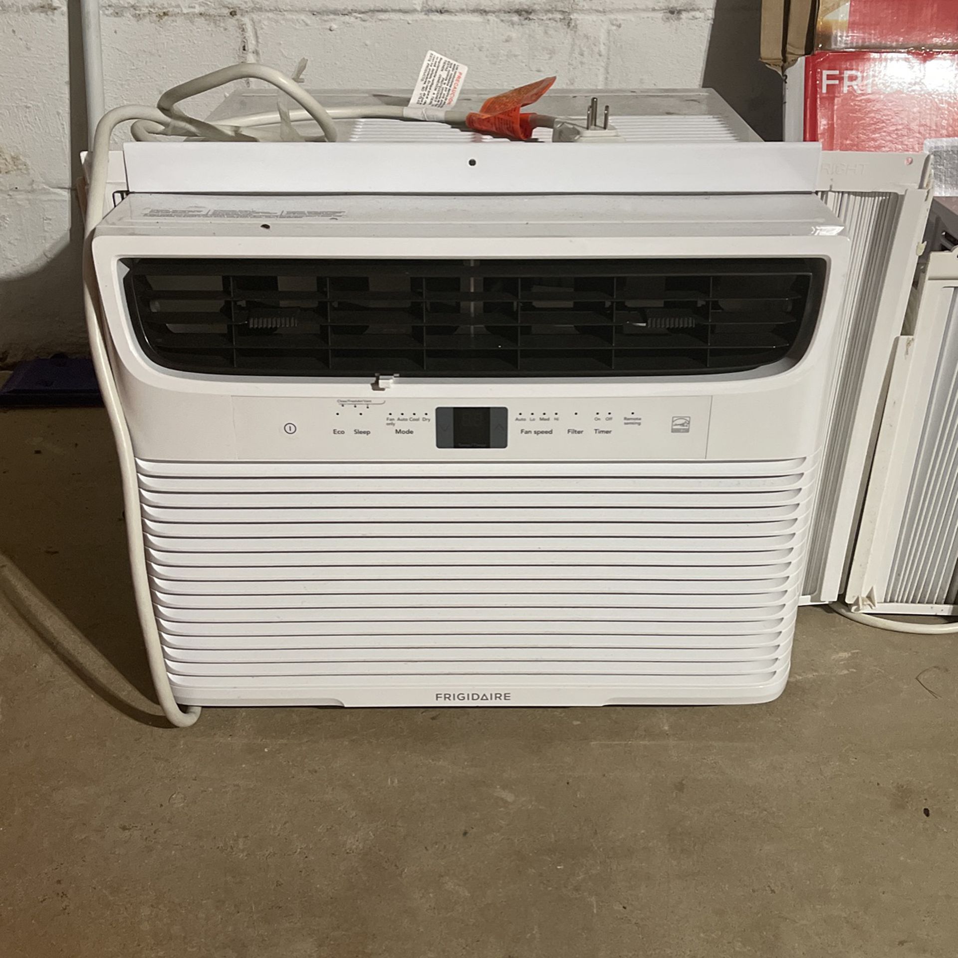ROOM AIR CONDITIONER With Remote Control