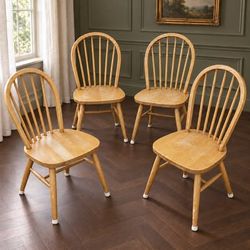 Set of 4 Windsor-Style Spindle Back Dining Wood Chairs Farmhouse Charm