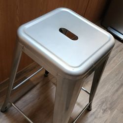 Metal Indoor Backless Stool