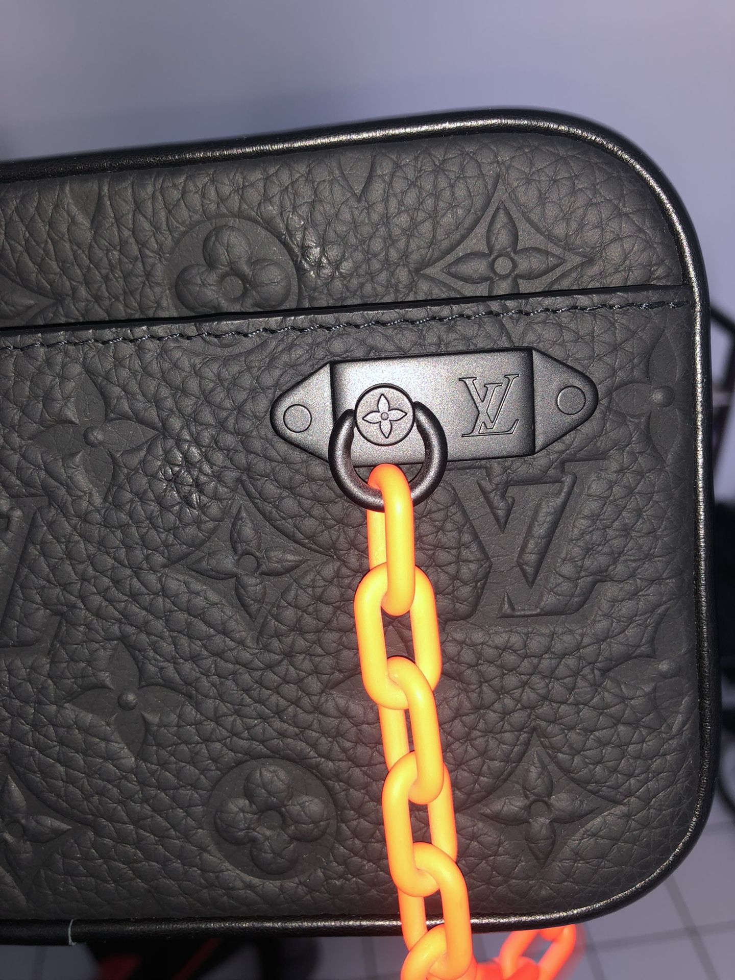 Louis Vuitton Black Taurillon Monogram Leather Solar Ray Soft Pochette Volga  Belt Bag - Yoogi's Closet