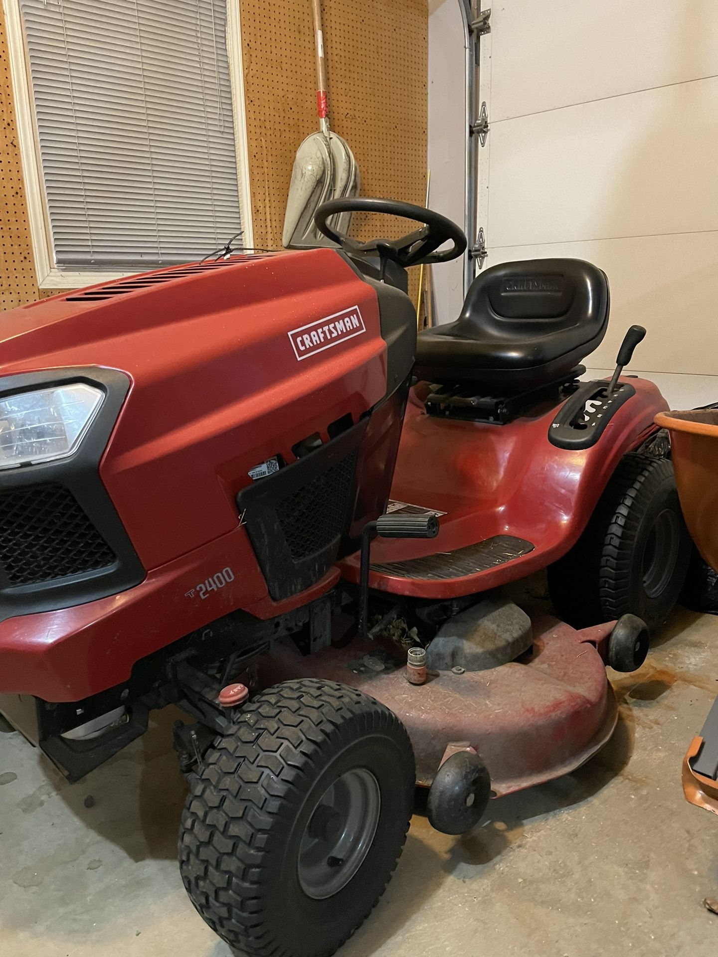 Craftsman T2400 Riding Mower for Sale in Lake Barrington, IL OfferUp