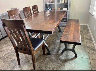 Comedor De Madera Con Fierro