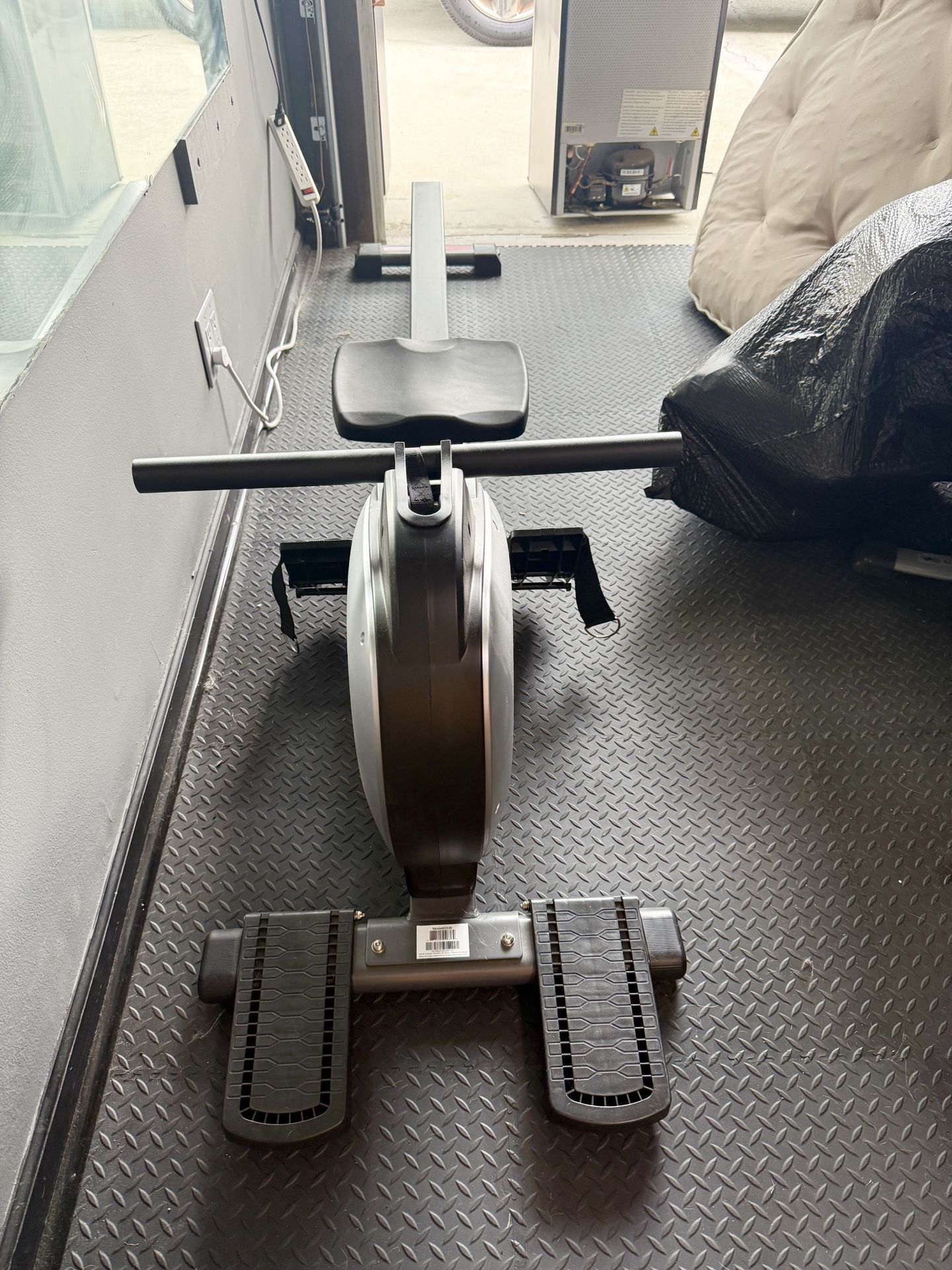 Fitness Reality Magnetic Rowing Machine