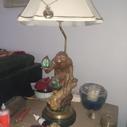 Late 20th-C. Chinese Export Style Table Lamp - Monkey With Pomegranates