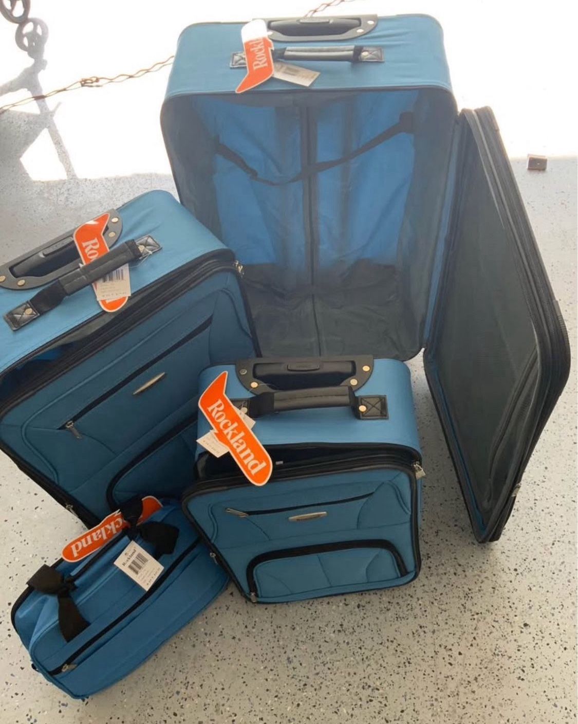 Value Of $240 -4 Pcs Rockland Blue Laguage ! New