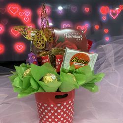 Valentine’s Day Candy Bouquets 