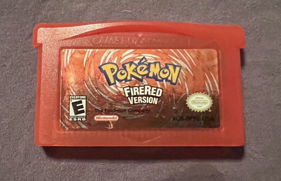 Pokemon Fire Red (GBA)