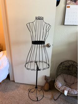 Black Metal Decorative Dress Form