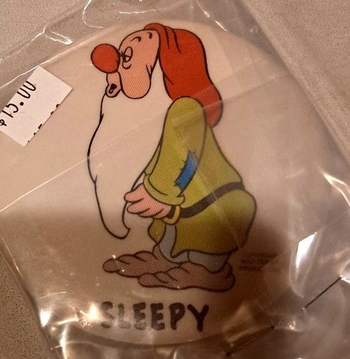 Disney Sleepy pinback