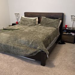 Complete king bed Set.