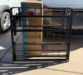 Zinus TWIN 8inch mattress w/ frame