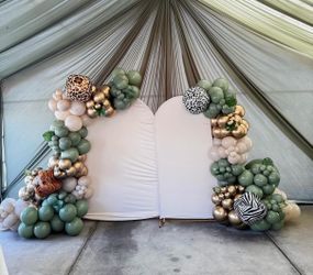 Balloon arch