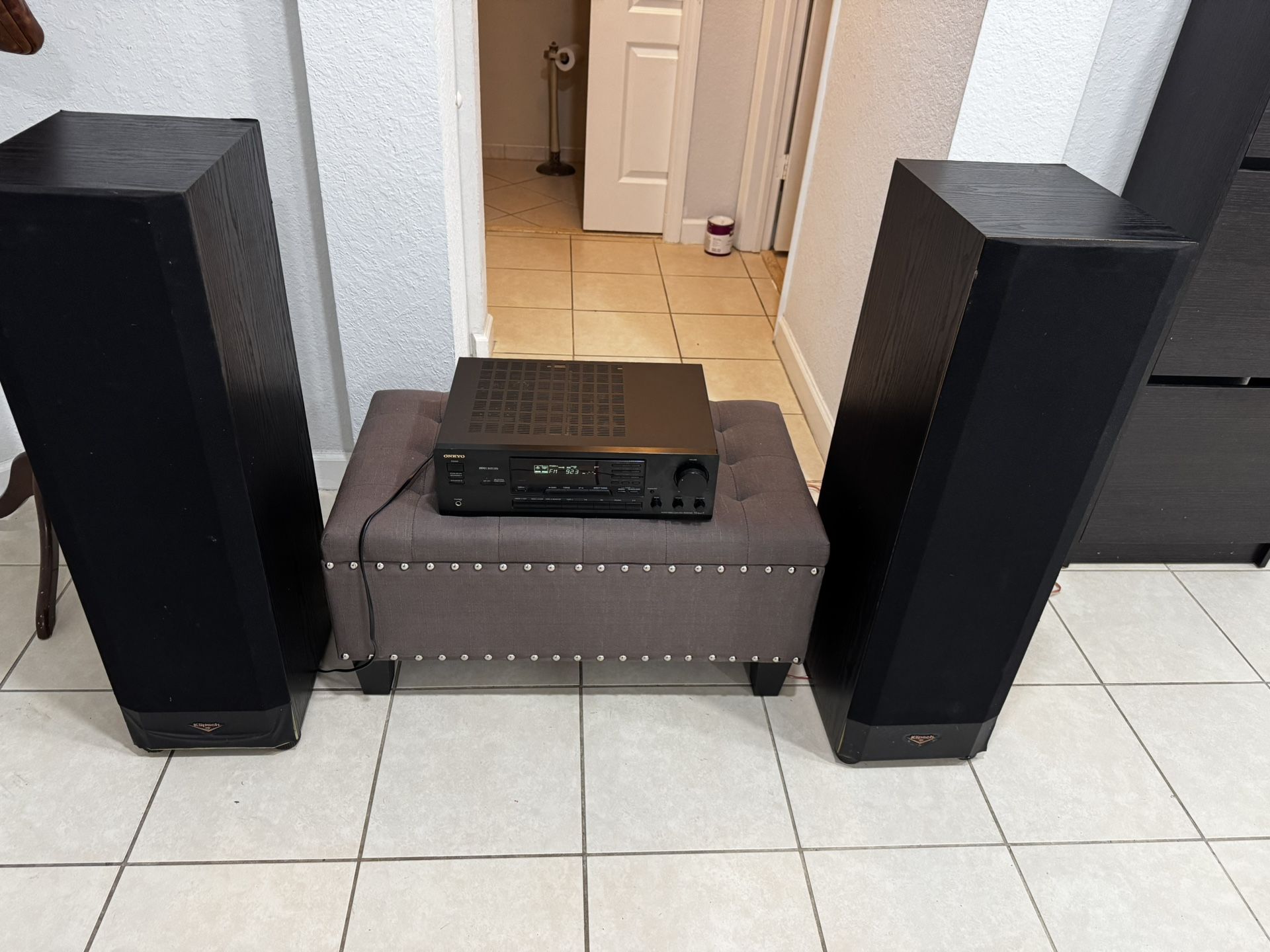 Two Speakers Klipsch. and Onkyo audio Video Control Receiver Model TX 8511.