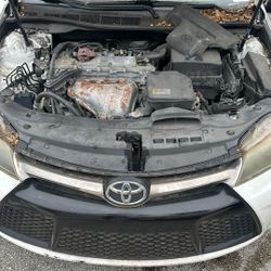 2017 Toyota Camry engine and transmission
