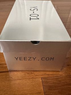 Yeezy Slides Brand New
