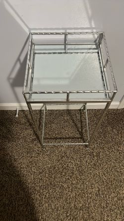 Mirror top stand