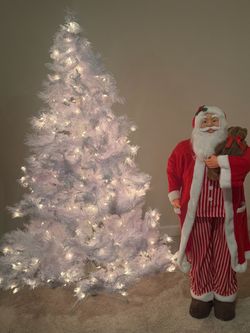 White Christmas tree