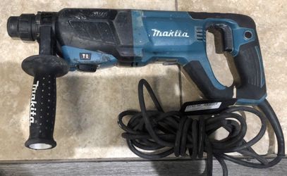 Makita  hammer drill  w handle HR2641 Corded SDS-Plus Concrete/Masonry AVT  