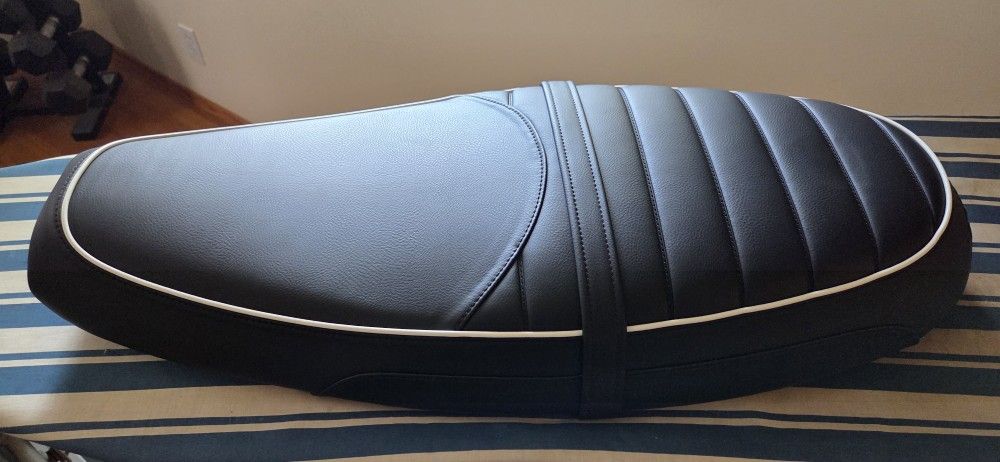 2024 Triumph Bonneville T120 Seat