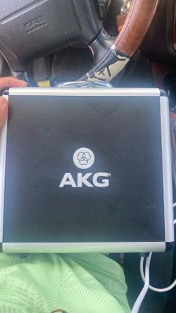 AKG MICROPHONE P420