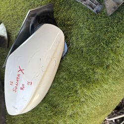 2012 Hyundai Sonata RH Side Mirror