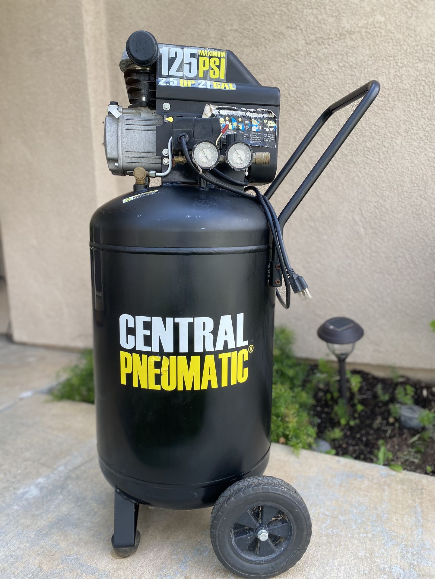 Selling For A Family Member A Central Pneumatic Air Compressor