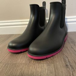 Rain Boots 7.5 NEW