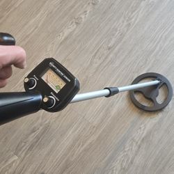 🔍 Bounty Hunter Junior Metal Detector - Perfect First Detector for Kids! 🏴‍☠️
