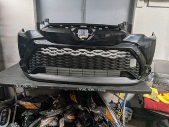 2024-2025-2026 TOYOTA COROLLA CROSS HYBRID FRONT BUMPER OEM #9055