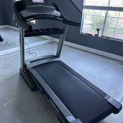 NordicTrack Commercial 1750 Treadmill