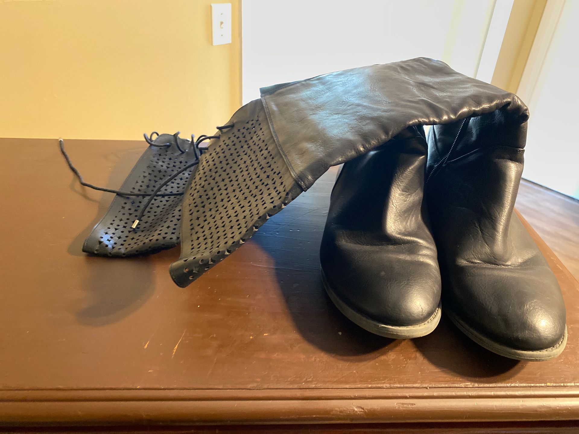 Female boots size 12w