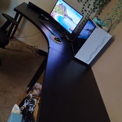 Big Computer Desk for Sale in San Diego CA OfferUp