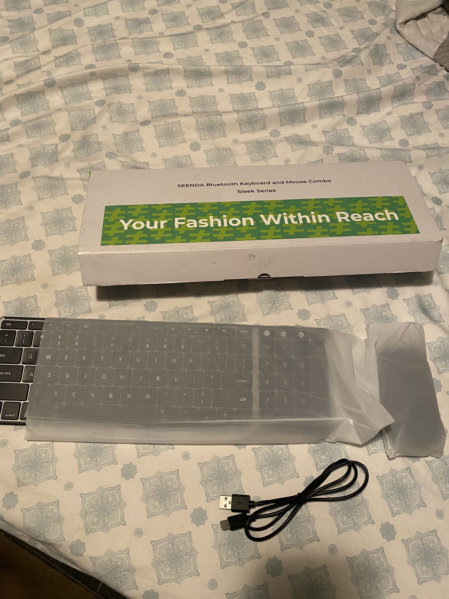 SEENDA Bluetooth Key Board And Mouse Combo Sleek Series