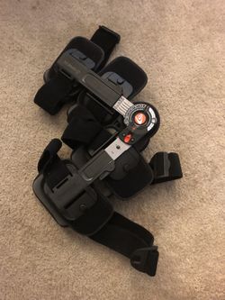 Breg T-Scope Knee Brace