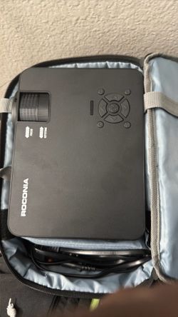 Roconia 4k projector