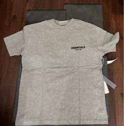 Essentials shirts in 40 only to pick up San Diego only tile M