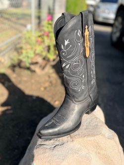 Nueva bota vaquera