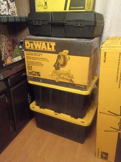 DeWalt 12 compound miter saw