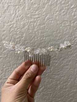 Pearl And Crystal Leaf Hair Comb