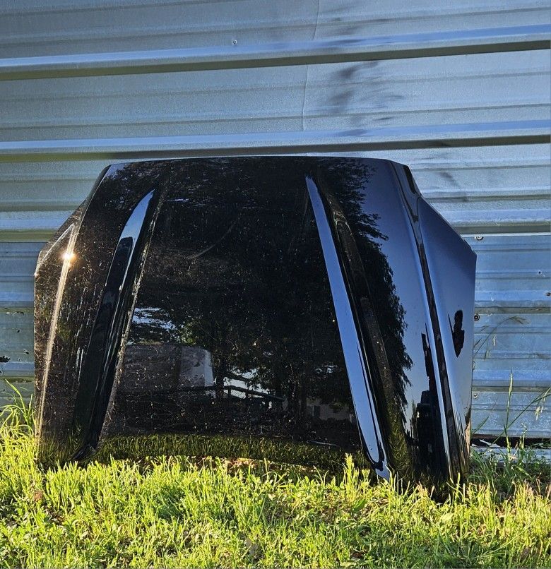 2022,2024 TOYOTA TUNDRA HOOD