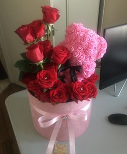 2 dozen rose and rose Bear