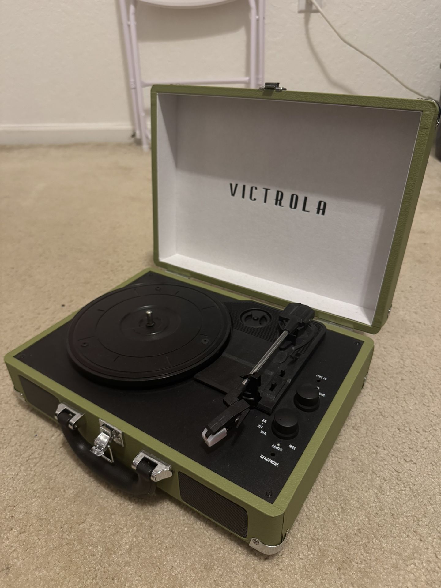 Victrola Suitcase Record Player (Green)