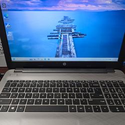 HP laptop AMD A8-7410 Touchscreen 15.6", 6GB Ram 1TB HD DVD-RW Wifi Camera  HDMI Windows 11