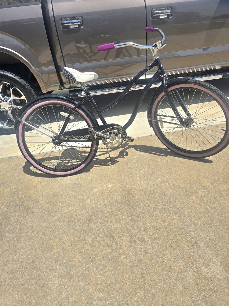 26 Inch Female Cruiser Bike