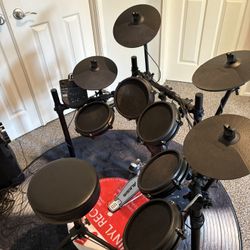 Alesis Turbo Mesh Drum Set