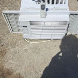 3 Window air conditioner 5000BTU $180,00 . 
