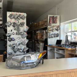 2016 To 2018 Scion IM Headlight Driver Side Assembly #223A FB203